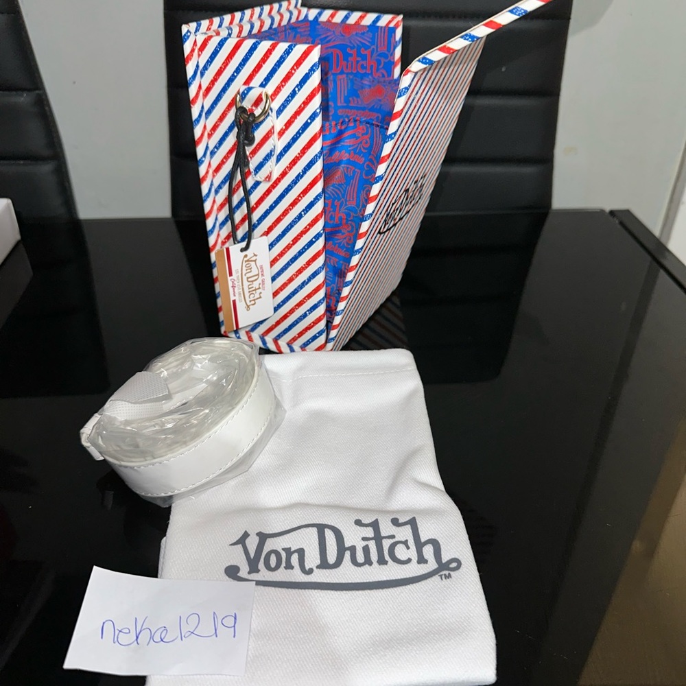 Von Dutch Unisex Magnetic Crossbody Vertical Box Bag - Picture 3 of 8